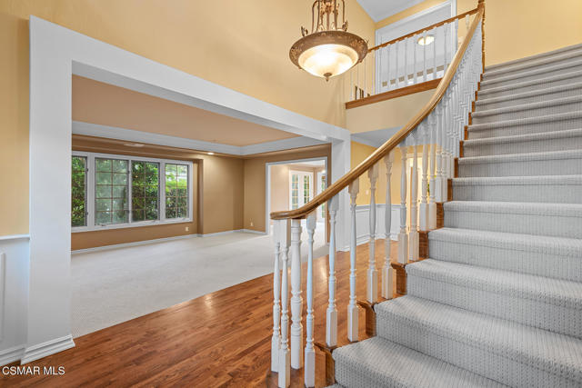 5320 Long Shadow Court, Westlake Village CA: https://media.crmls.org/mediaz/549c9b56-253c-4ae4-ace2-4cc7a98cff18.jpg