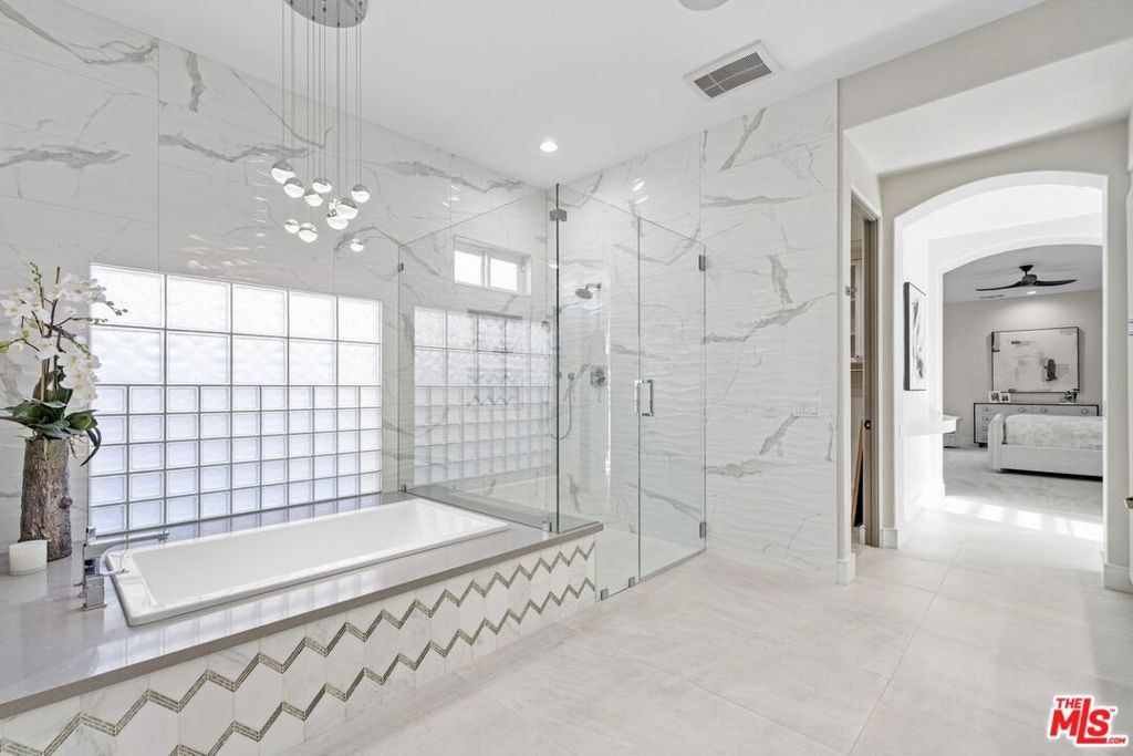 MLS #25619353 image #23