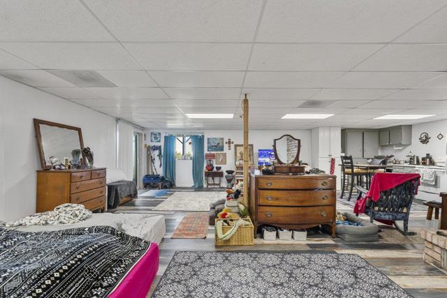 380 Hillside Road, San Juan Bautista CA: https://media.crmls.org/mediaz/549dee29-7cb4-49db-978e-111e368ff34b.jpg