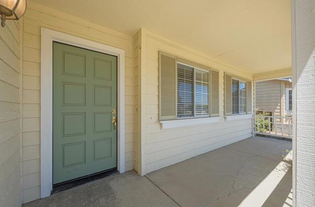 736 Potrero Way, Salinas CA: https://media.crmls.org/mediaz/549e0ae4-c999-46ae-828f-0cade0f62029.jpg
