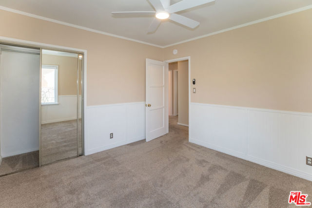 11750 Tennessee Avenue, Los Angeles CA: https://media.crmls.org/mediaz/549e2b3a-cc3e-4ead-9a6a-7889c736650f.jpg
