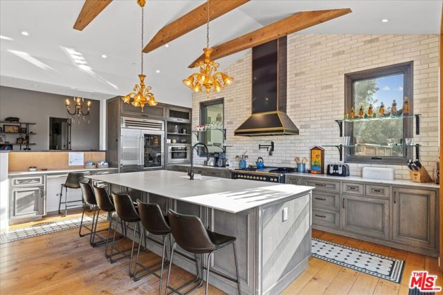 2373 Tuna Canyon Road, Topanga CA: https://media.crmls.org/mediaz/549e7350-a1a9-420c-94ba-c1cd5832ae06.jpg