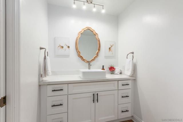 Image 18 of 62 For 9431 Lilac Rd