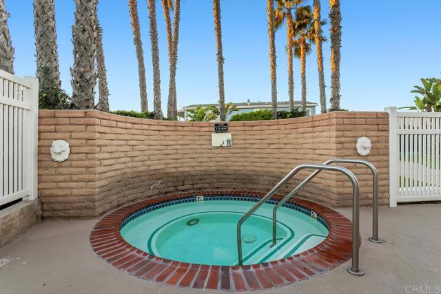 Detail Gallery Image 17 of 20 For 6610 Easy St, Carlsbad,  CA 92011 - 2 Beds | 2 Baths