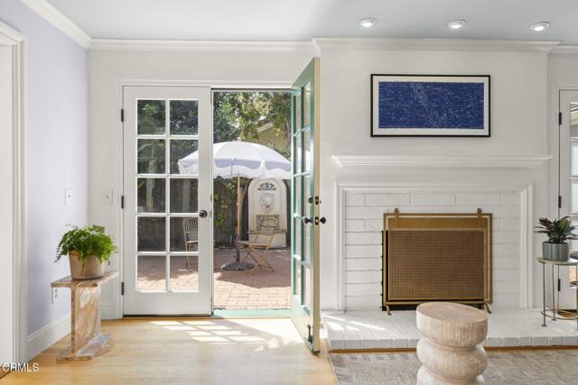 2426 Warbler Avenue, Ventura CA: https://media.crmls.org/mediaz/54a13a8a-aa4e-49e6-9470-c967c22780f9.jpg