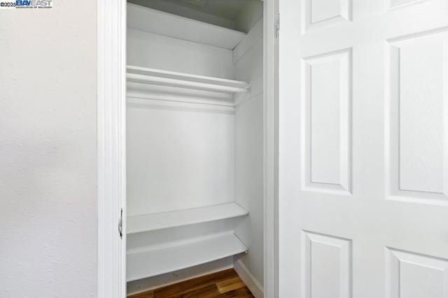 825 Billings Blvd, San Leandro CA: https://media.crmls.org/mediaz/54a1cd65-3935-4d21-92db-c297ffc354b6.jpg