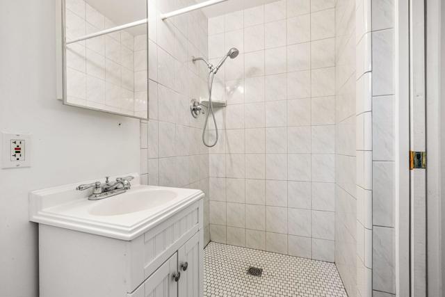 68079 Vista Del Valle, Cathedral City CA: https://media.crmls.org/mediaz/54a1e46b-7e78-4b61-82e1-f9095ea47840.jpg