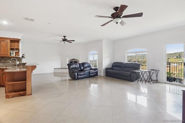 19075 Caesar Drive, Ramona CA: https://media.crmls.org/mediaz/54a1f839-2b1d-4367-8ee4-a223618cbb67.jpg