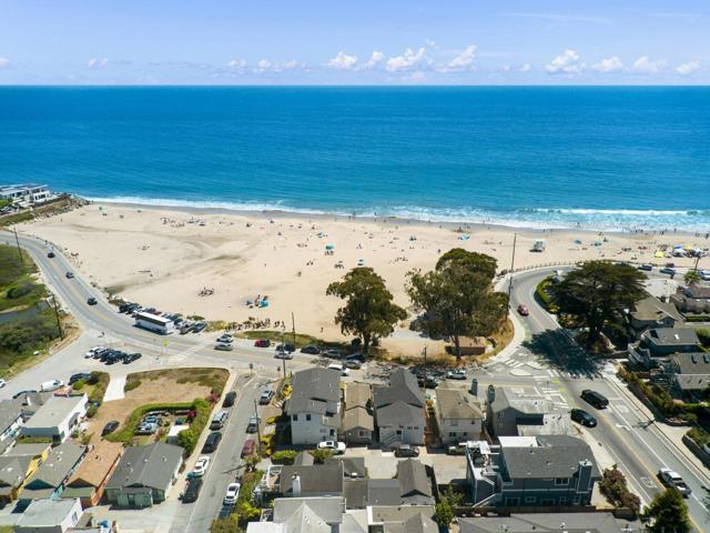 2727 E Cliff Drive, Santa Cruz CA: https://media.crmls.org/mediaz/54a2984d-b0f4-4f01-9fdd-78f8cf7346e0.jpg