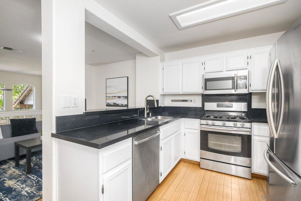 10242 Wateridge Cir - photo 13