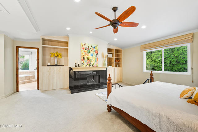 5816 Middle Crest Drive, Agoura Hills CA: https://media.crmls.org/mediaz/54a31f80-172a-4335-a3e1-168938428d63.jpg