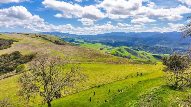 500 El Caminito Road, Carmel Valley CA: https://media.crmls.org/mediaz/54a47560-d03e-46d1-bfa3-d7248a4315a7.jpg
