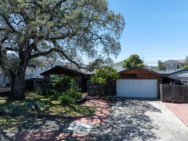 8421 Wayland Lane, Gilroy CA: https://media.crmls.org/mediaz/54a52394-2e33-4c17-9309-0e2ec901db23.jpg