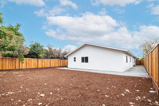 95 Farrell Avenue, Gilroy CA: https://media.crmls.org/mediaz/54a54b33-58aa-463c-81cb-16dbf0ab06c9.jpg