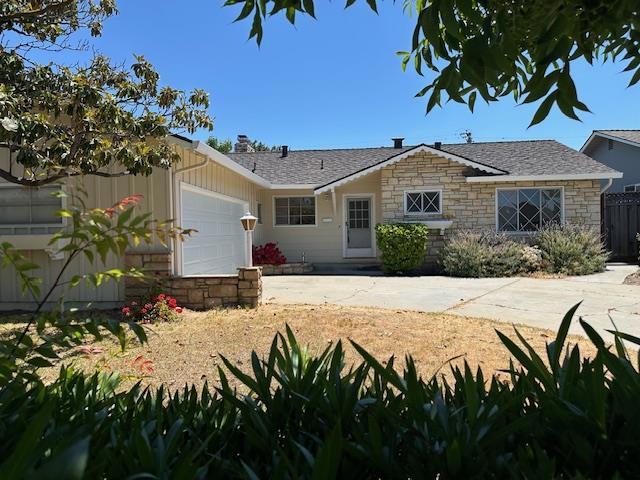 1970 Assunta Way, San Jose CA: https://media.crmls.org/mediaz/54a64c3f-bec2-4d81-b0c7-70c9ffc1a9c9.jpg