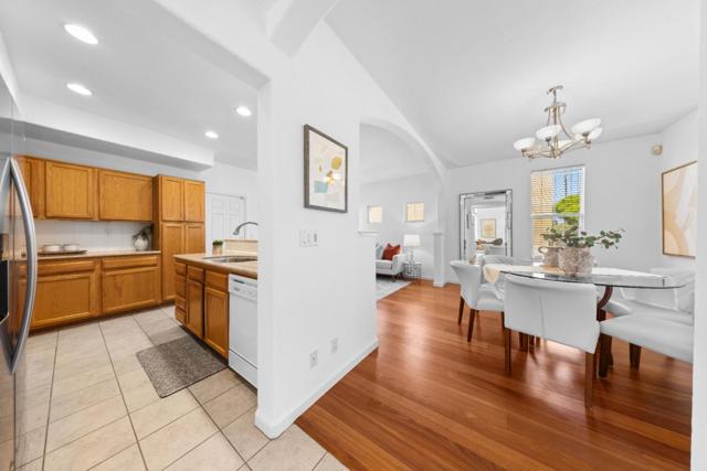 298 S Rengstorff Avenue, Mountain View CA: https://media.crmls.org/mediaz/54a71210-b9ba-406f-ad6c-035702967489.jpg