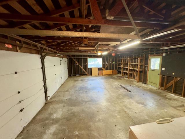 46 Morse Lane, Redwood City CA: https://media.crmls.org/mediaz/54a78d0a-a3d4-40cf-8f6d-5870d19fca0e.jpg