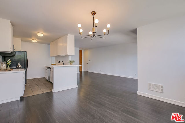 5950 Canterbury Drive, C210 photo 6