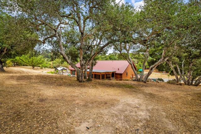 8697 Dyer Road, Salinas CA: https://media.crmls.org/mediaz/54a9f908-257b-4a3b-93e3-6e8d4076567a.jpg