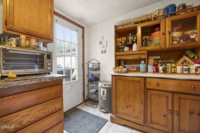 8590 N Ventura Avenue, Ventura CA: https://media.crmls.org/mediaz/54aaa491-40d4-4212-b795-95c74786b4a5.jpg