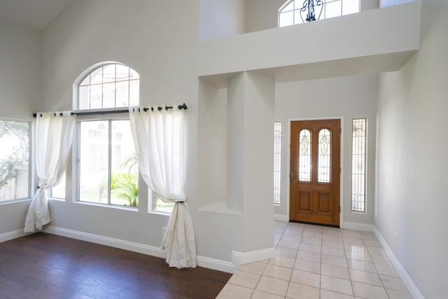 Detail Gallery Image 20 of 44 For 1688 Crystal Ridge Ct, Vista,  CA 92081 - 4 Beds | 2/1 Baths