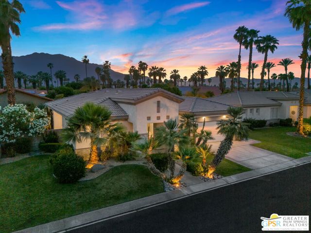 35871 Calle Raphael, Cathedral City CA: https://media.crmls.org/mediaz/54aaca98-bf4b-4fed-818d-a3877648ad0c.jpg