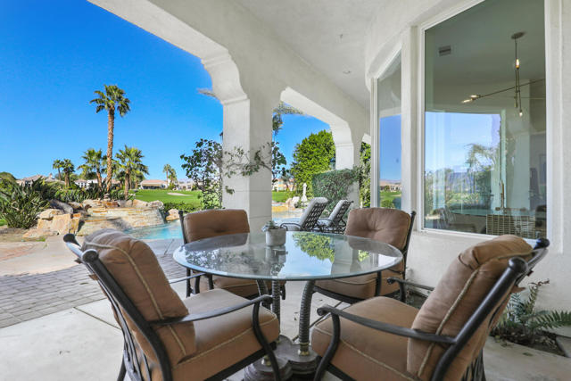 51075 Marbella Court, La Quinta CA: https://media.crmls.org/mediaz/54ab59f2-95b0-4151-88cb-13312b0f4352.jpg