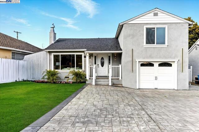 590 Cherry Ave, San Bruno CA: https://media.crmls.org/mediaz/54ab62ef-800a-4c54-ae64-d73675bd63fa.jpg
