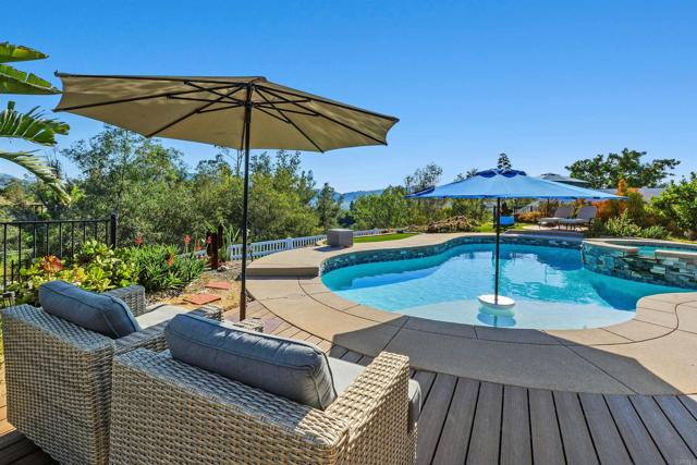 Detail Gallery Image 3 of 46 For 30610 Colina Verde St, Temecula,  CA 92592 - 4 Beds | 3 Baths