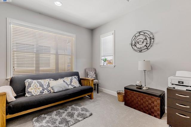 5079 Rowan Dr, San Ramon CA: https://media.crmls.org/mediaz/54aba838-7dc8-4dc5-bf10-fcca1f037da1.jpg