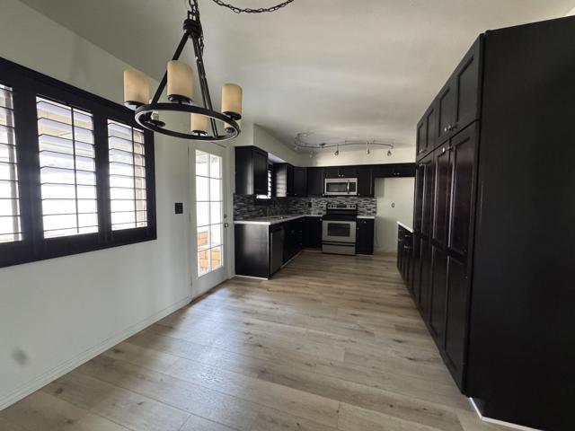 Image 7 of 27 For 1020 Lovekin Boulevard 40