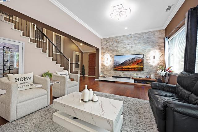 6232 Murdock Way, San Ramon CA: https://media.crmls.org/mediaz/54afa113-b663-4afb-b633-69239d4025c2.jpg