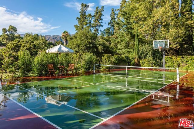 10999 Ojai Santa Paula Road, Ojai CA: https://media.crmls.org/mediaz/54b00be2-fadc-42f1-a5f5-ca8f963b18ea.jpg