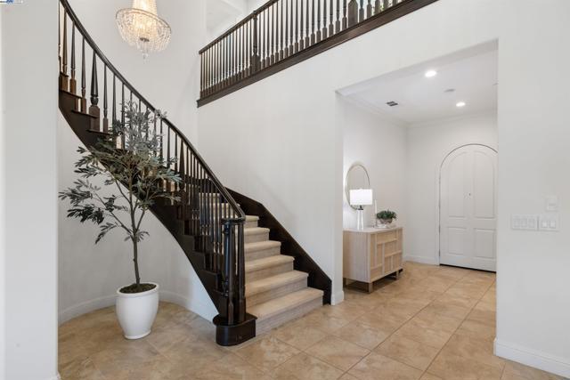 7152 Aubrey Way, Dublin CA: https://media.crmls.org/mediaz/54b11a19-b4b0-466c-a243-854f5423bb3c.jpg