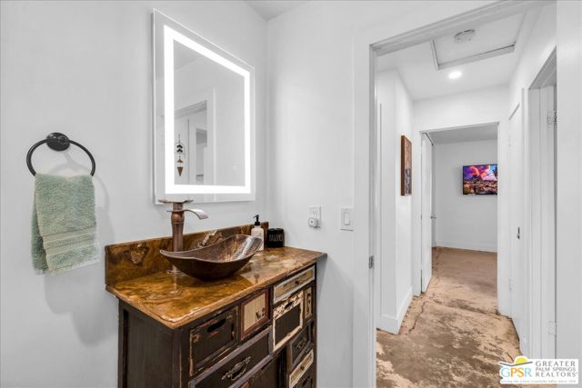 3662 Balsa Avenue, Yucca Valley CA: https://media.crmls.org/mediaz/54b1a922-2daf-4c60-82e7-004e2a005722.jpg