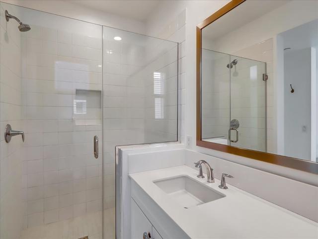 1452 N Harbor Boulevard, Santa Ana CA: https://media.crmls.org/mediaz/54b1a93b-f990-44bd-b841-562ba2165c7b.jpg