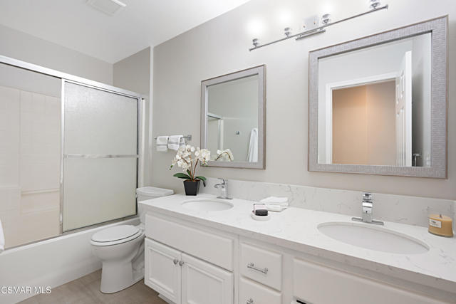 1012 Pan Court, Newbury Park CA: https://media.crmls.org/mediaz/54b43c4d-20c1-4d74-a650-5a6daa41e184.jpg