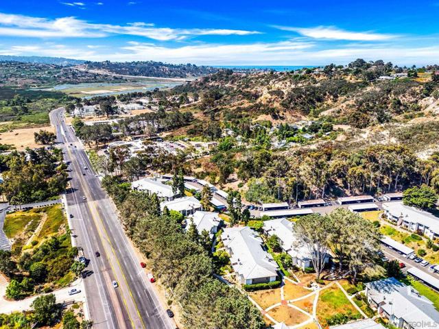 1760 S El Camino Real, Encinitas, California 92024, 2 Bedrooms Bedrooms, ,2 BathroomsBathrooms,Condominium,For Sale,S El Camino Real,240022858SD