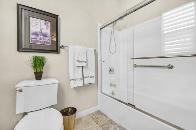 81554 Avenida Sombra, Indio CA: https://media.crmls.org/mediaz/54b66291-ab9d-42a2-9758-22717833de16.jpg
