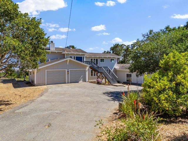 475 Fiesta Court, Watsonville CA: https://media.crmls.org/mediaz/54b79874-8784-48bd-baf9-470f1225e120.jpg