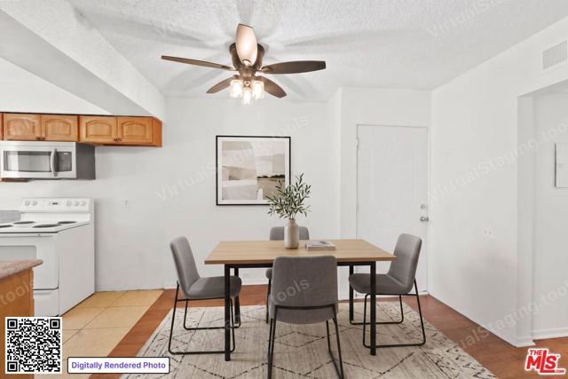500 Evergreen Street, 306 photo 6