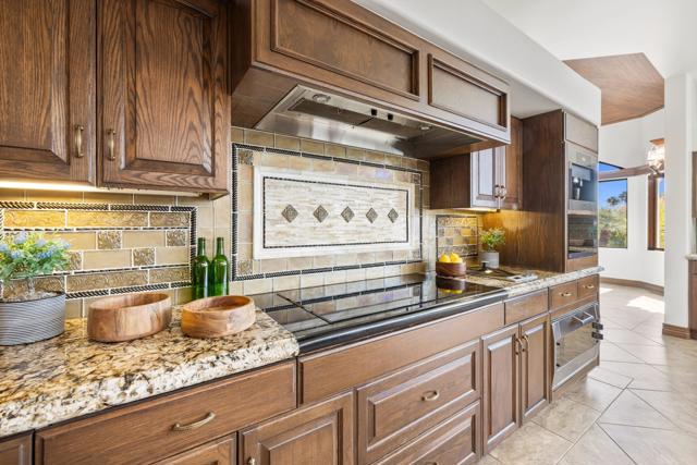 345 Crest Lake Drive, Palm Desert, CA 92211