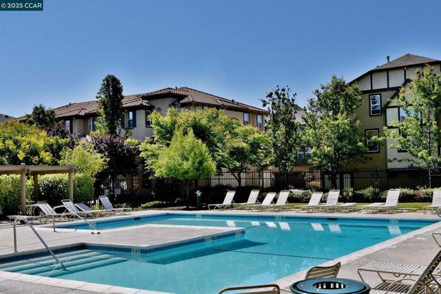12004 Harcourt Wy, San Ramon CA: https://media.crmls.org/mediaz/54b90ad6-fc6d-4084-89ea-95bfc46a53de.jpg