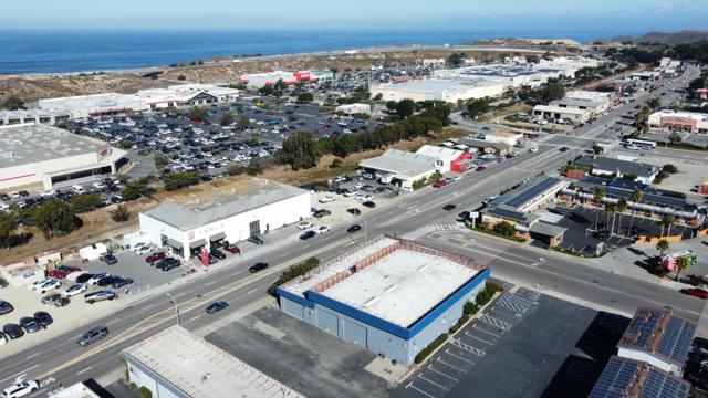 Image 24 of 58 For 1020 Auto Center Parkway