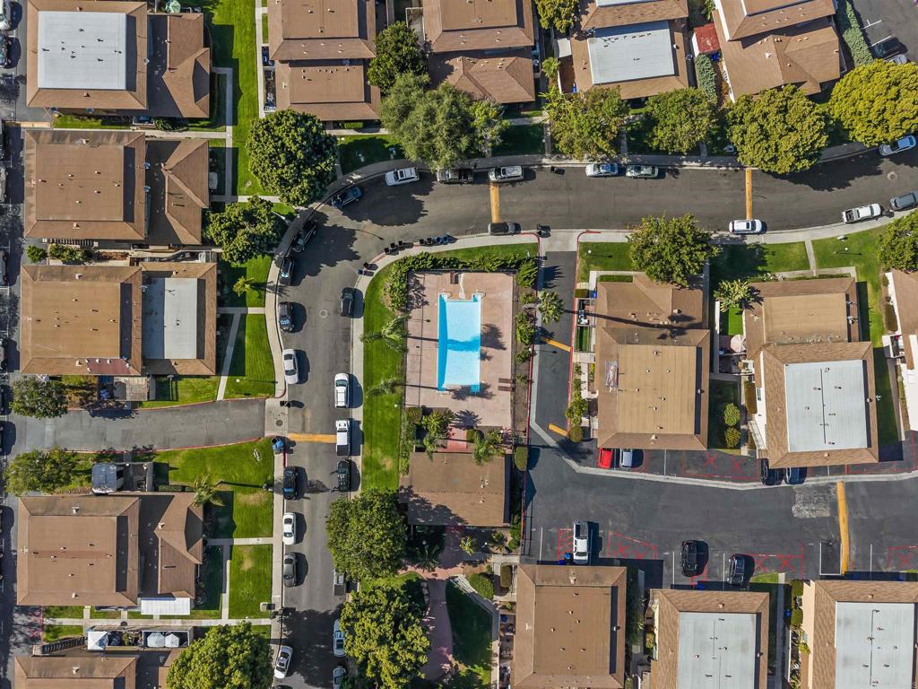 https://media.crmls.org/mediaz/54bac525-a62a-4dec-980b-35a15f0af720.jpg?preset=X-Large