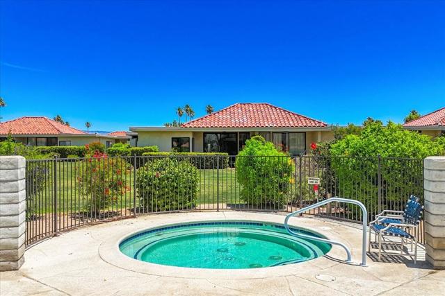 737 N Madrid Circle, Palm Springs, CA 92262