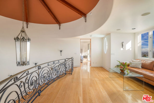 Image 18 of 32 For 1260 St Ives Place