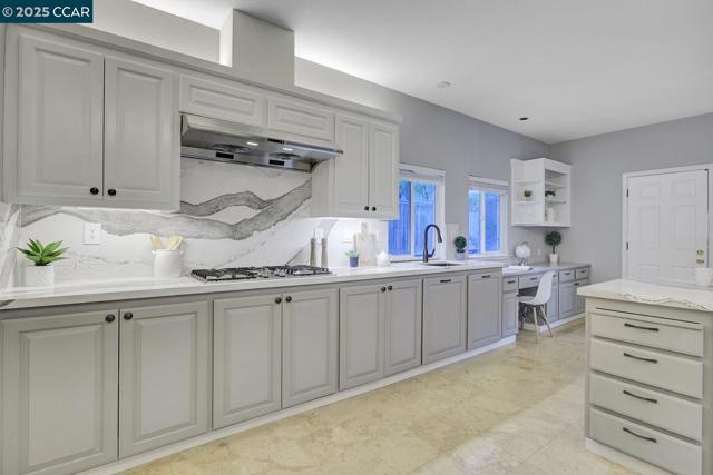 115 Shadewell Dr, Danville CA: https://media.crmls.org/mediaz/54bd1d49-c293-4e81-8a08-7ca194a08ed5.jpg