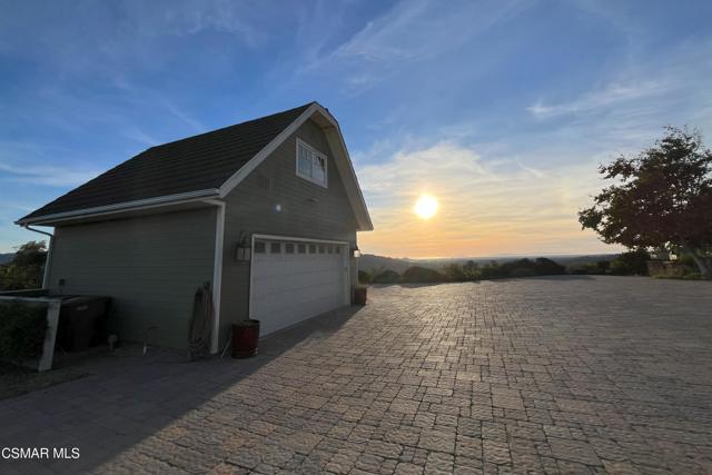 10255 Presilla Road, Santa Rosa CA: https://media.crmls.org/mediaz/54be0117-7849-4375-a5a8-1a87e5454e5b.jpg