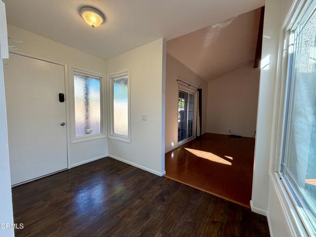 Detail Gallery Image 11 of 16 For 997 Mobil Ave, Camarillo,  CA 93010 - 2 Beds | 2 Baths